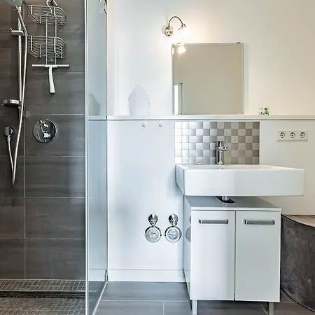 Apartamento Fewo1846 - Zweite Heimat - Moderne 2-zimmerwohnung Mit Sonnigem Balkon In Der Marina Sonwik Flensburg