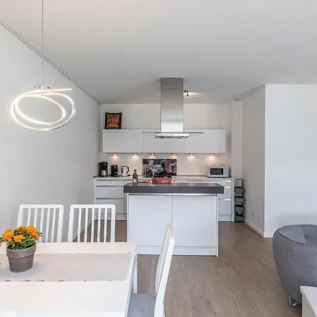 Fewo1846 - Zweite Heimat - Moderne 2-zimmerwohnung Mit Sonnigem Balkon In Der Marina Sonwik Appartement